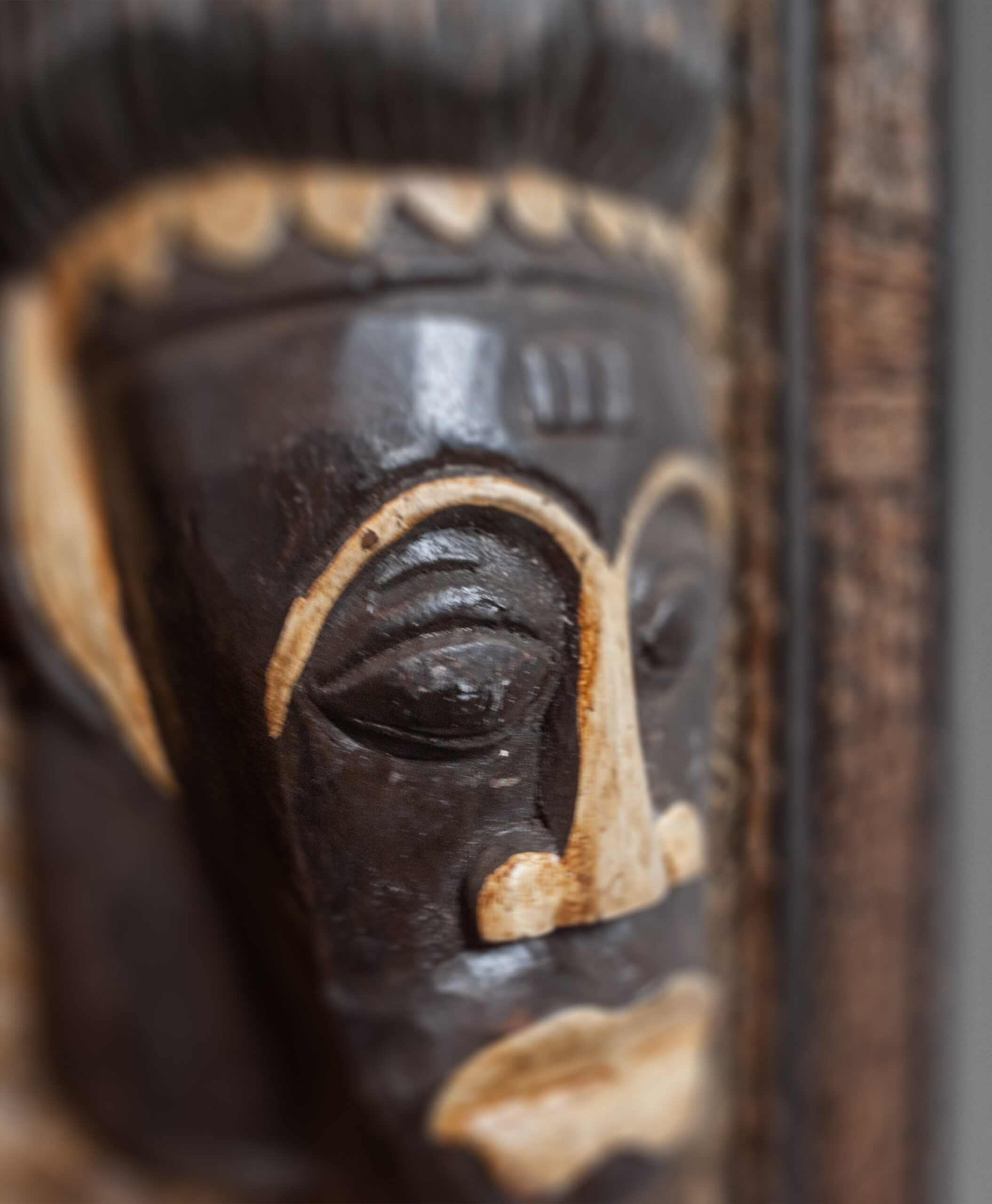 S1101 Man mask - Kenya - Image 2