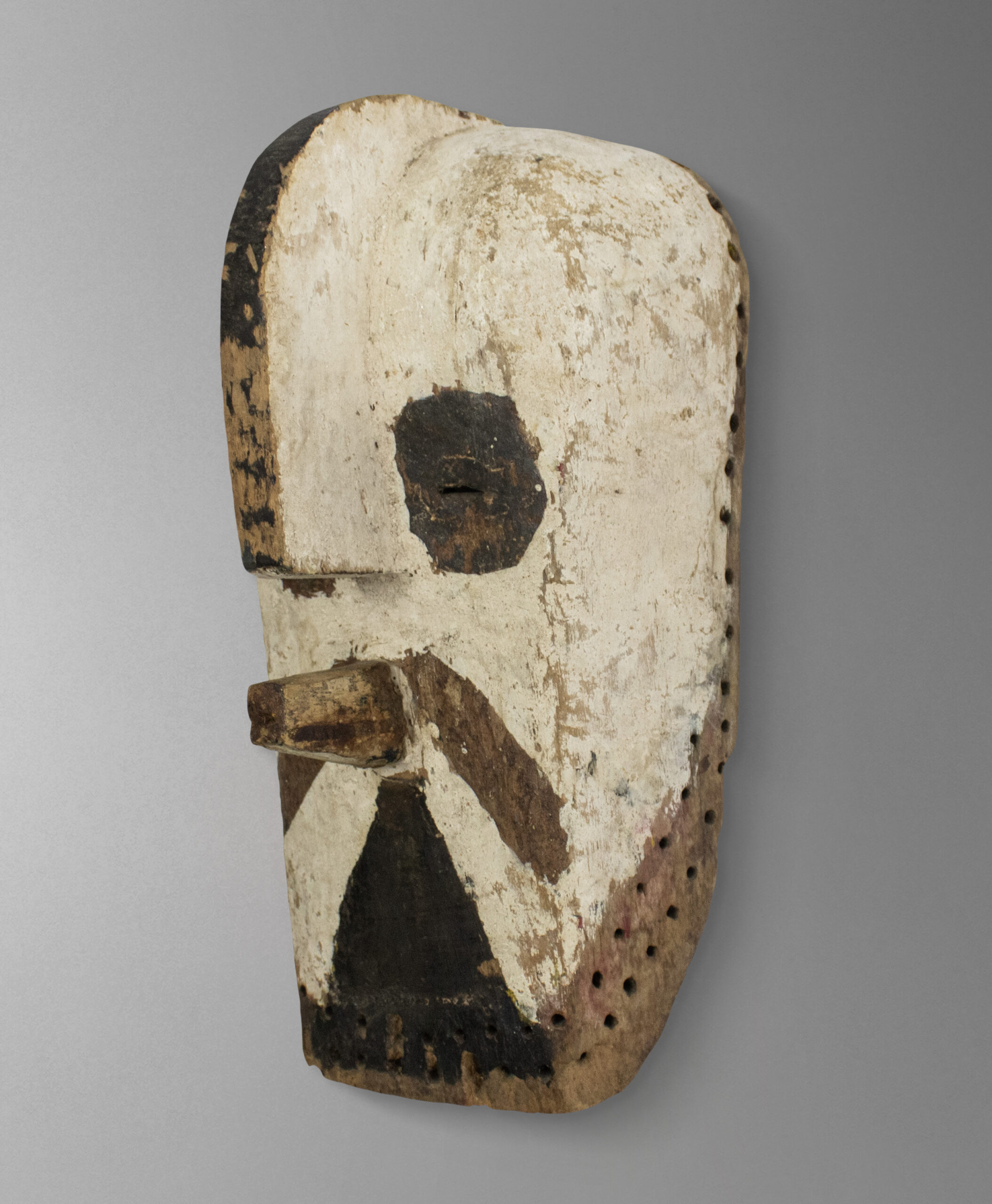 45 view of kifwebe mask from congo