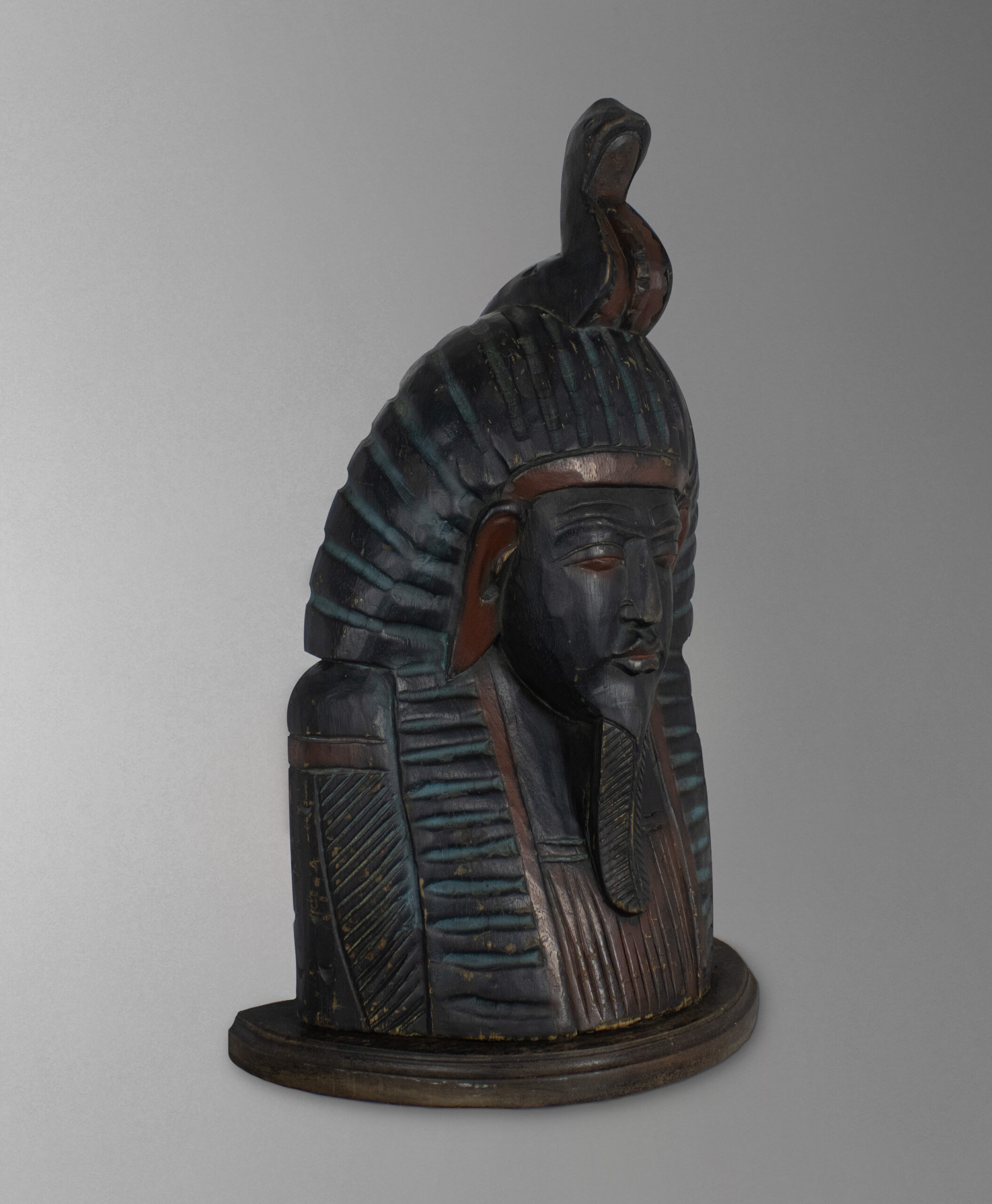 45 view of tutankhamun mask from egypt