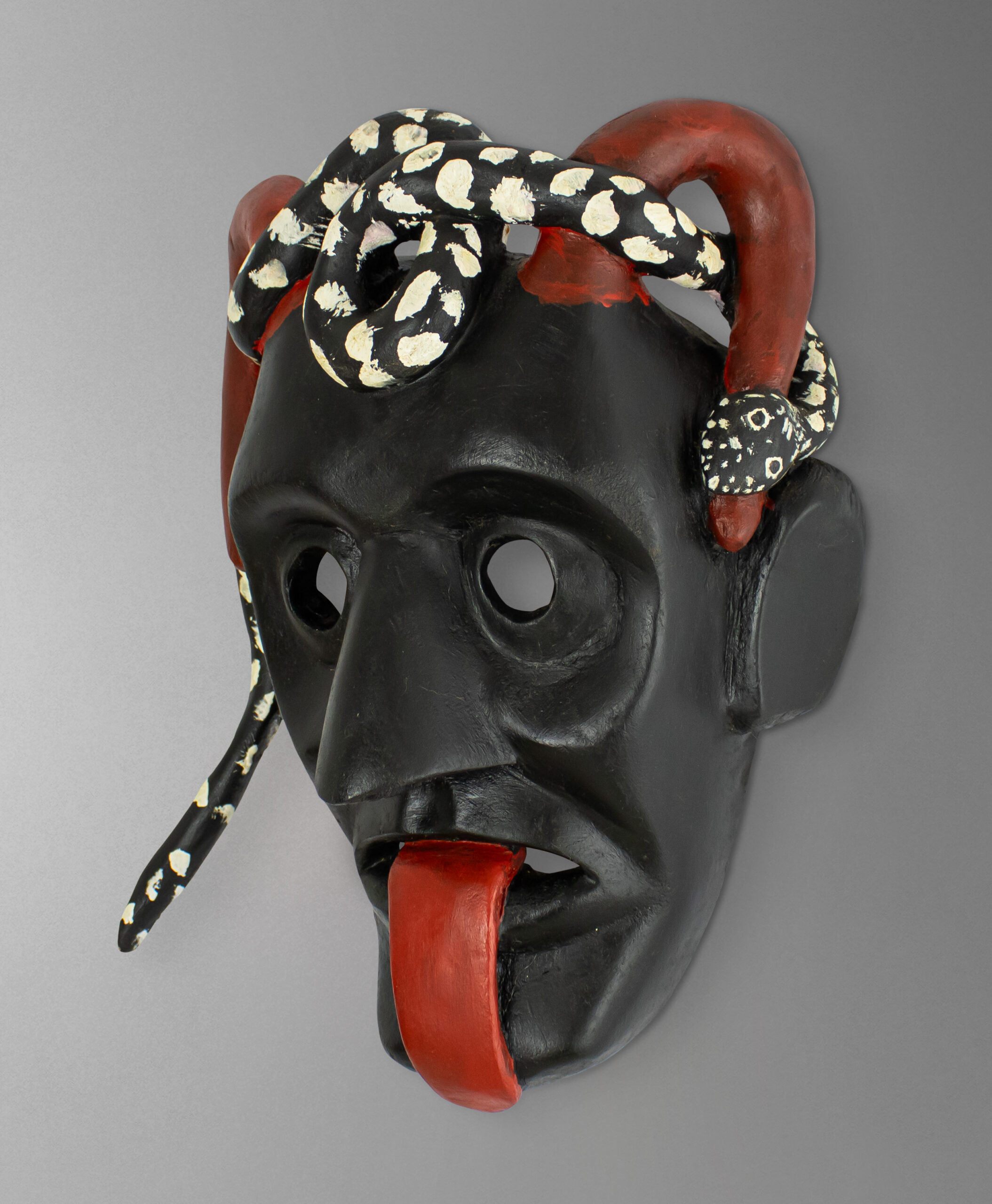 45 view of valverde mask from portugal