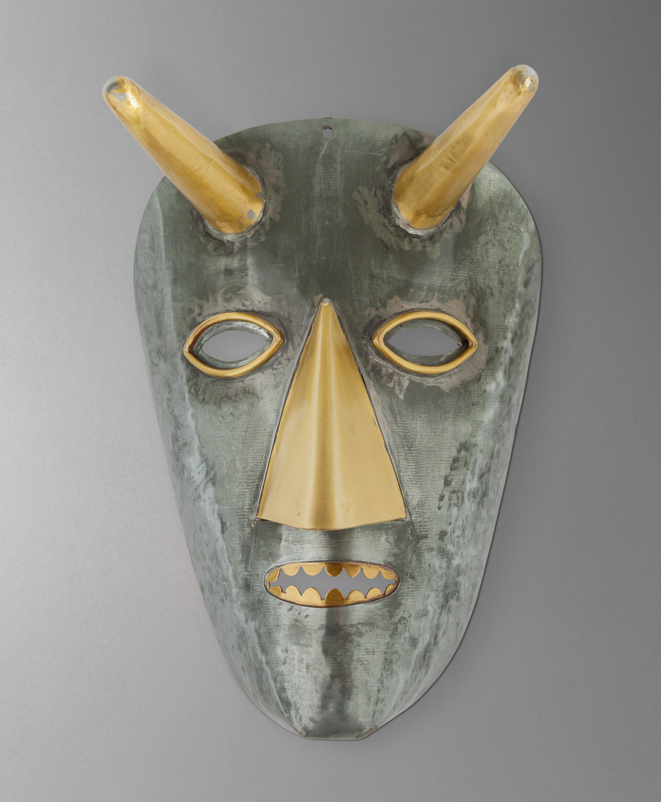 S1113 Devil mask by Oscar Barros - Portugal