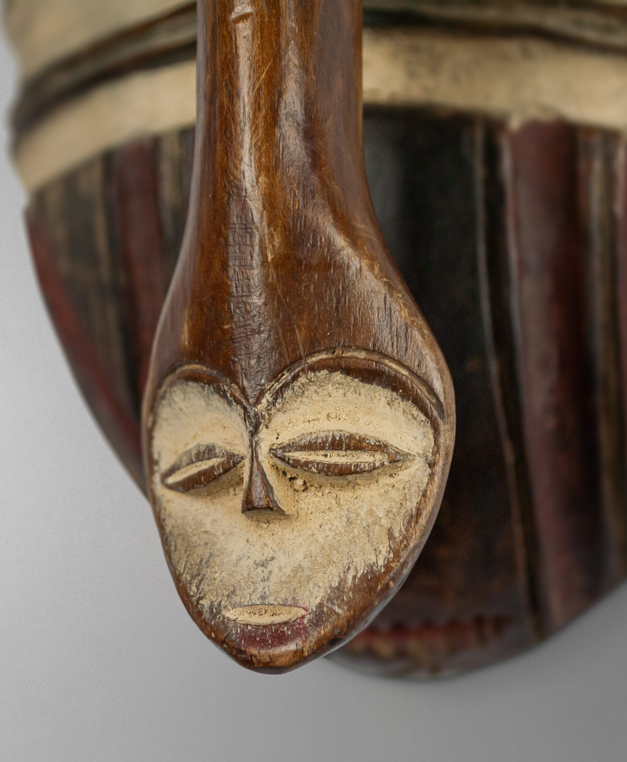 S1684 Kwele mask - Gabon - Image 3