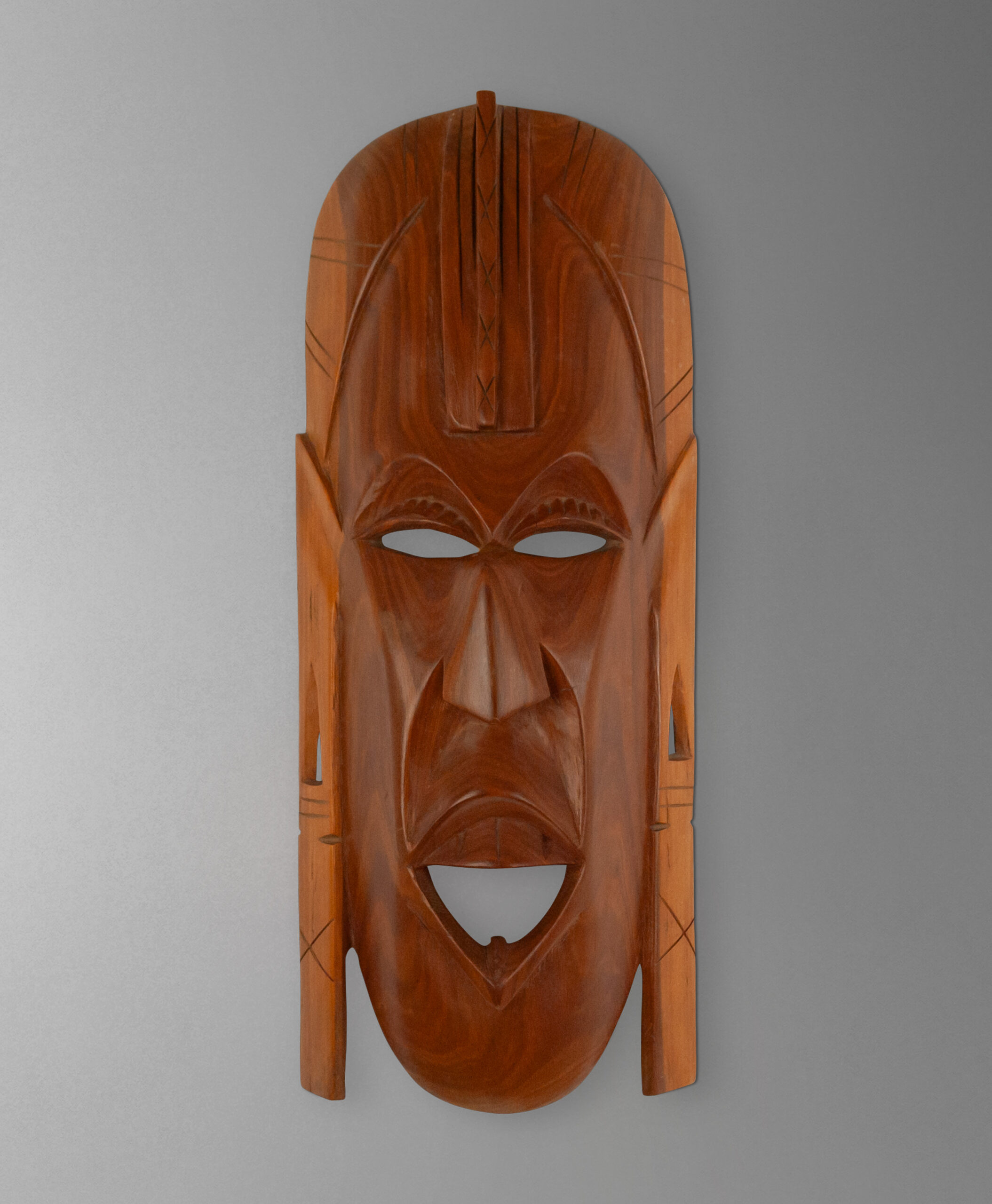 S1368 Masai mask - Kenya