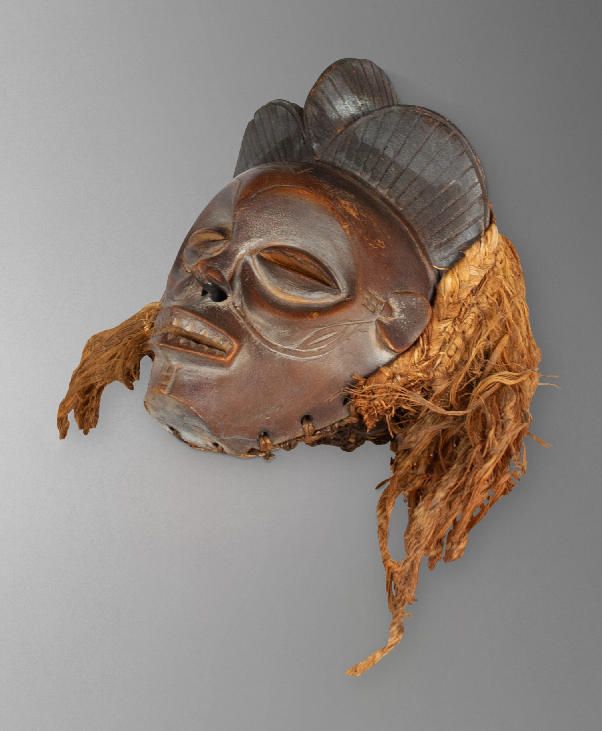 S1681 Puno mask - Gabon - Image 2